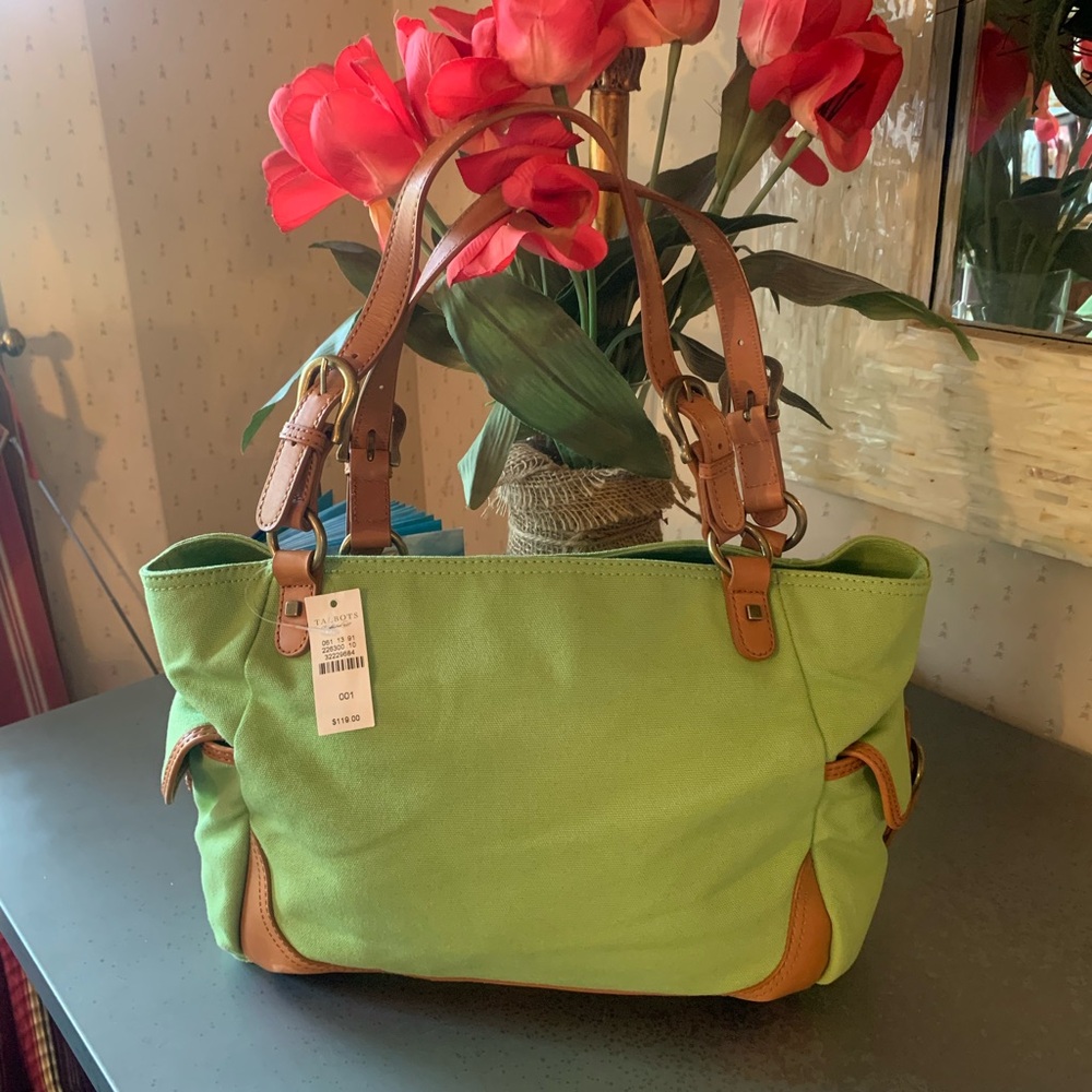 Talbots, NEW WITH TAGS, LIME GREEN Canvas pocketbook. 2 handles with 8 inch drop